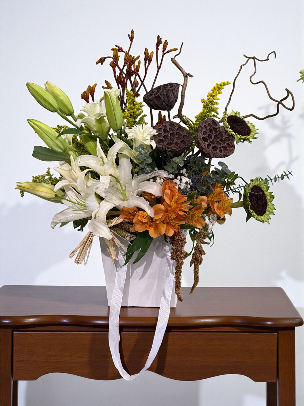 Florist Dubai | Luxury Bloomakase Curated Flower Experience